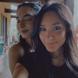 Meet your Posher, Stephany